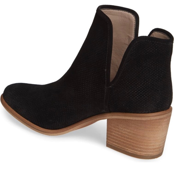 Hinge “Barris Block Heel” Booties - Picture 2 of 7